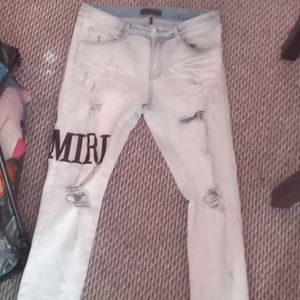 Mike Amiri Jean's